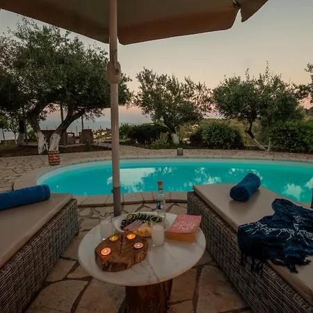 Frajeska With Private Pool By Konnect Nyaraló Georgoutsatika